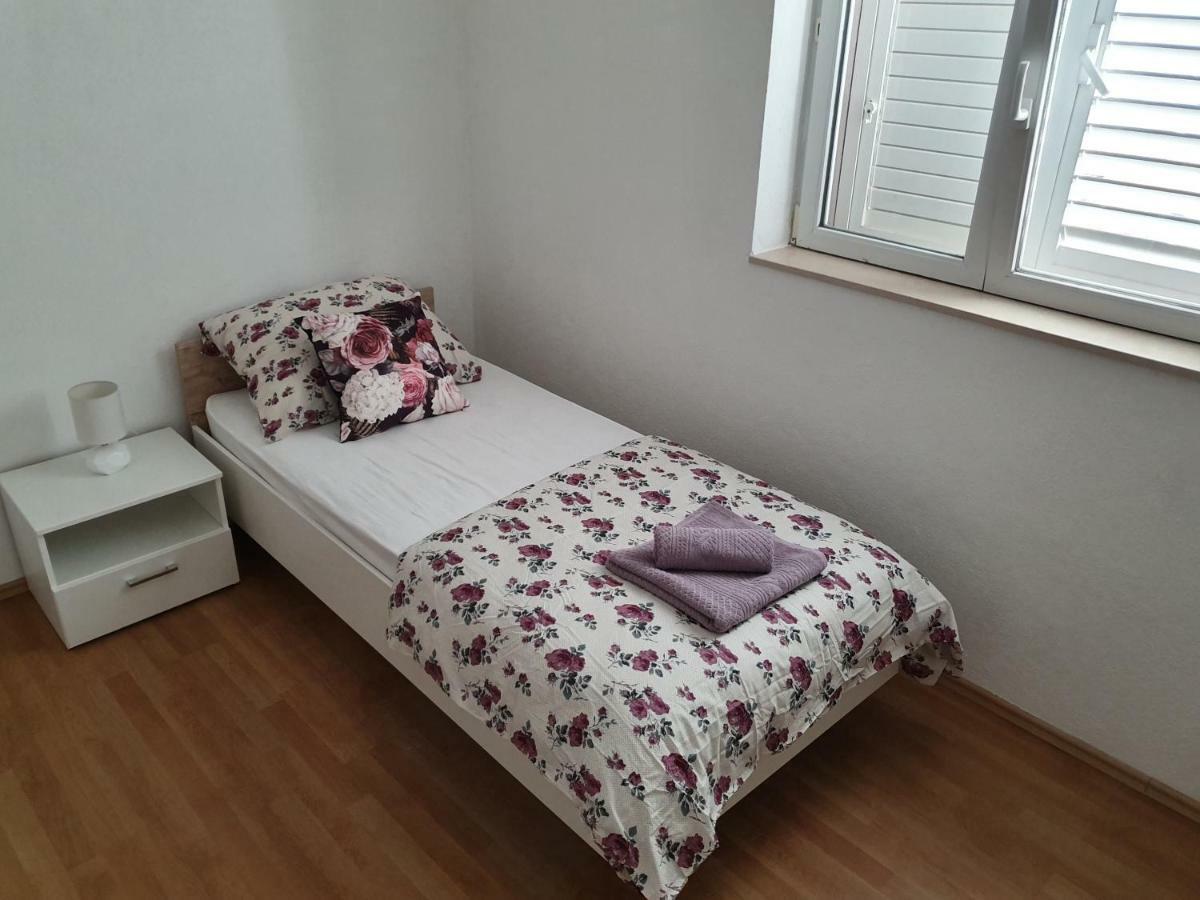 Holiday Home Kastela Village Экстерьер фото